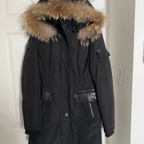 Black rudsak winter coat with fur ❄️ - Picture 1 of 3